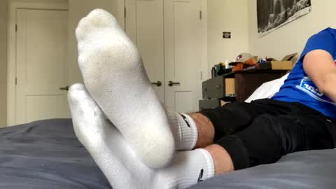 Snapshot of masterevan15 chatting on 11.09.25 CanuckSoles online show from 11.09.25