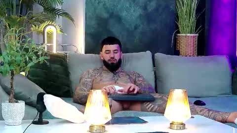 Snapshot of masterkingofmuscle chatting on 03.03.26 masterkingofmuscle online show from 03.03.26