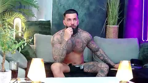 Snapshot of masterkingofmuscle chatting on 03.19.26 masterkingofmuscle online show from 03.19.26