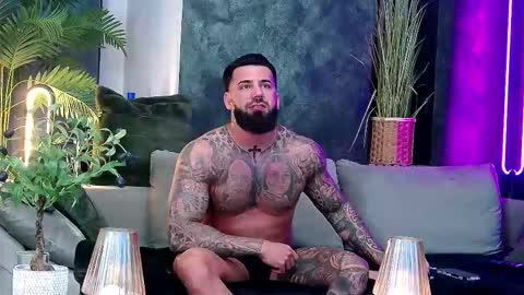 Snapshot of masterkingofmuscle chatting on 03.24.26 masterkingofmuscle online show from 03.24.26