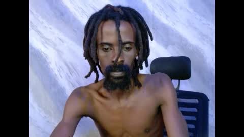 Marl online show from 10.31.25