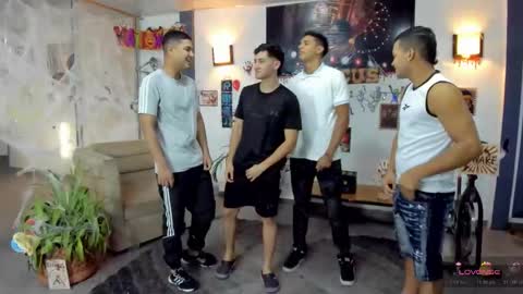 Team Cris Darwin- Fernando- Stiven- David online show from 10.26.25