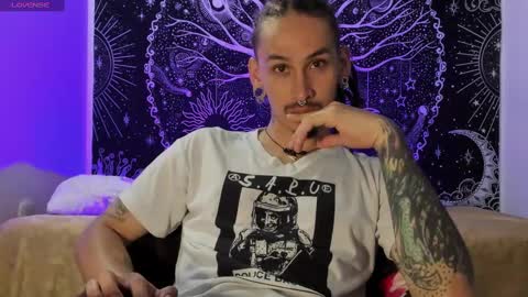 Mateo online show from 01.08.25