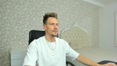 MateoBenjamin online show from 01.10.25