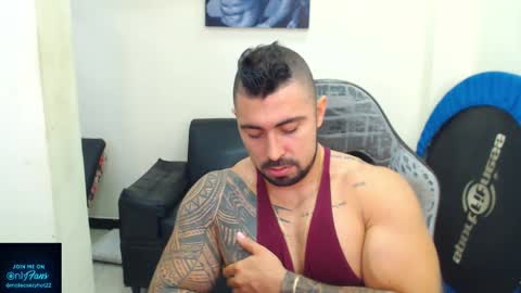 Snapshot of mateosexyhot22 chatting on 05.01.26 Mateo online show from 05.01.26