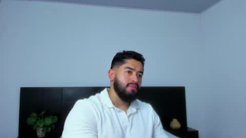 Snapshot of mathew_flintt chatting on 10.05.25 Mathew Flintt online show from 10.05.25