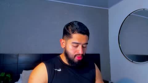 Snapshot of mathew_flintt chatting on 11.21.25 Mathew Flintt online show from 11.21.25