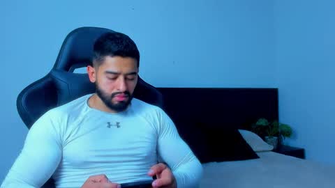 Snapshot of mathew_flintt chatting on 02.11.26 Mathew Flintt online show from 02.11.26