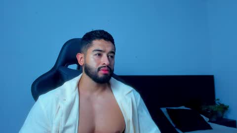 Snapshot of mathew_flintt chatting on 02.15.26 Mathew Flintt online show from 02.15.26