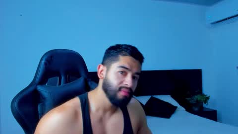 Snapshot of mathew_flintt chatting on 02.26.26 Mathew Flintt online show from 02.26.26