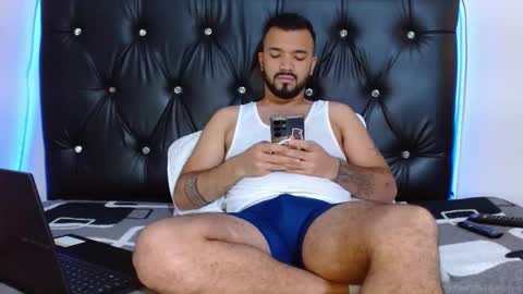 mathewhot3 online show from 01.12.26