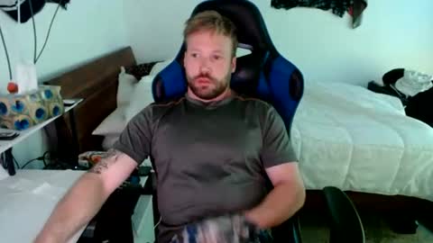 Snapshot of mathieu6606 chatting on 06.20.26 Math online show from 06.20.26