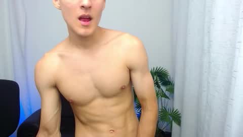 Matias online show from 12.04.25