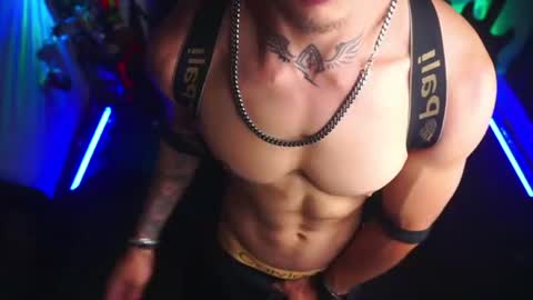 Snapshot of matiusdf chatting on 06.25.26 matius online show from 06.25.26