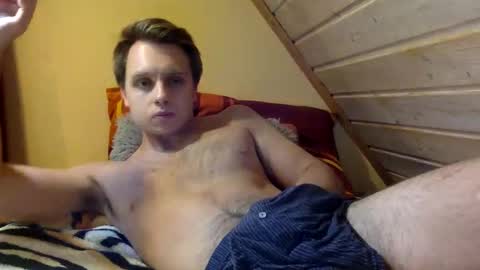 Snapshot of matko1492 chatting on 10.16.25 matko1492 online show from 10.16.25