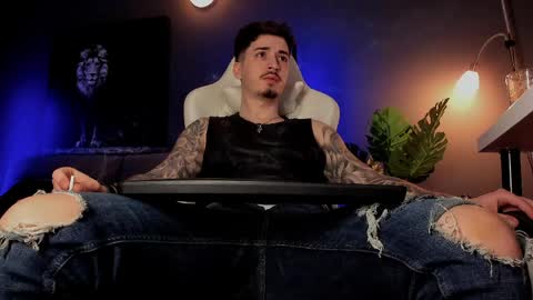 Snapshot of matt_thestud chatting on 04.05.26 Matt online show from 04.05.26