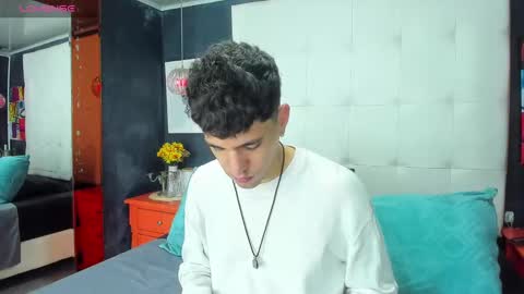 ---Matteo--- online show from 10.04.25