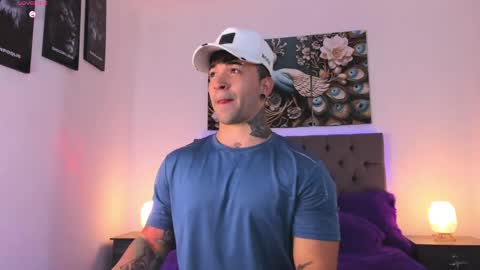 Matthew INDEPENDENT MODEL online show from 04.14.26