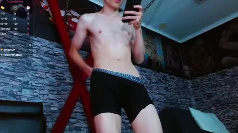 Snapshot of matthewboy_ chatting on 03.07.25 MatthewBoy online show from 03.07.25