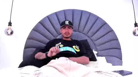 Snapshot of matthewcullenn chatting on 11.28.25 Matthew online show from 11.28.25