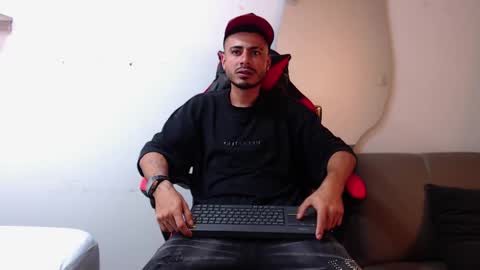 Snapshot of matthewcullenn chatting on 01.12.26 Matthew online show from 01.12.26