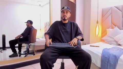 Matthew online show from 02.25.26