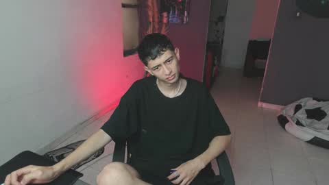 mattias     online show from 02.06.25