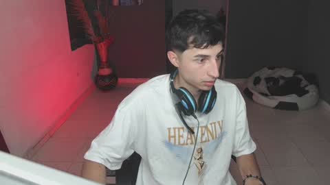 mattias     online show from 02.08.25