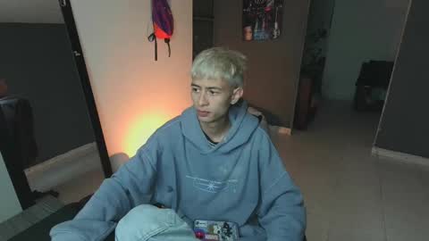 mattias     online show from 03.04.25