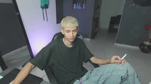 mattias     online show from 03.07.25