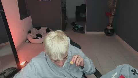 mattias     online show from 03.11.25