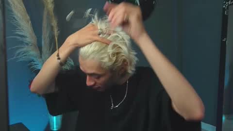 mattias     online show from 09.14.25