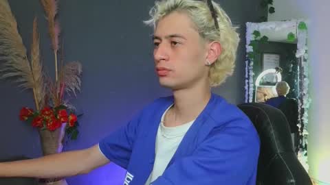 mattias     online show from 10.18.25