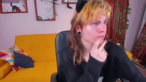 mattmarnee online show from 11.04.25