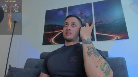 Snapshot of mattsaill_ chatting on 01.28.25 mattsaill_ online show from 01.28.25
