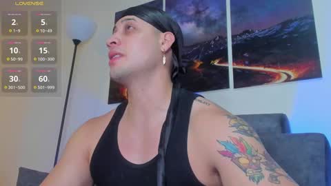 Snapshot of mattsaill_ chatting on 02.23.25 mattsaill_ online show from 02.23.25