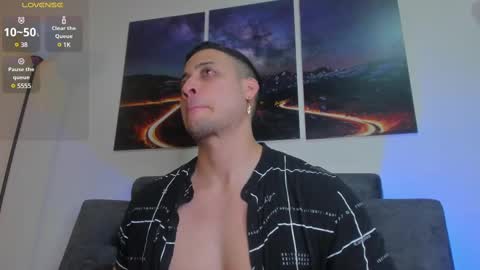 Snapshot of mattsaill_ chatting on 02.25.25 mattsaill_ online show from 02.25.25