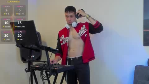 Snapshot of mattsaill_ chatting on 09.14.25 mattsaill_ online show from 09.14.25