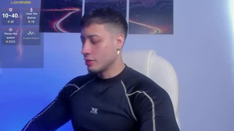 Snapshot of mattsaill_ chatting on 10.17.25 mattsaill_ online show from 10.17.25