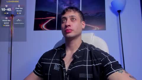Snapshot of mattsaill_ chatting on 11.23.25 mattsaill_ online show from 11.23.25