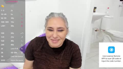 Snapshot of mature_gold1 chatting on 02.12.26 danna mature online show from 02.12.26