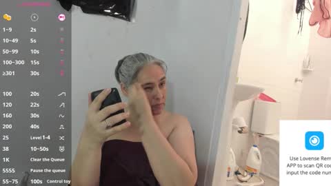 Snapshot of mature_gold1 chatting on 03.20.26 danna mature online show from 03.20.26