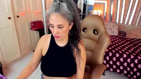 Sexy Hot Mature Sophy online show from 05.08.26