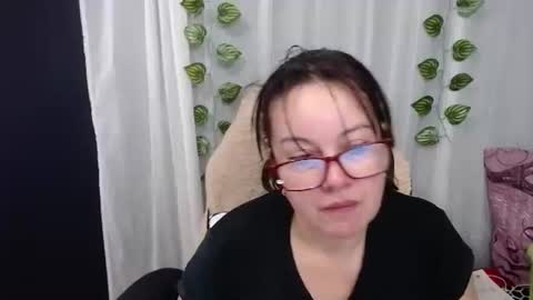 Snapshot of mature_wolf chatting on 12.04.24 Sonia online show from 12.04.24