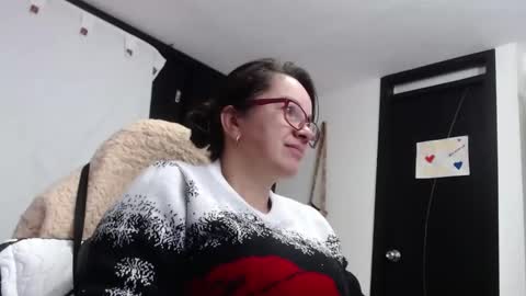 Snapshot of mature_wolf chatting on 12.17.24 Sonia online show from 12.17.24