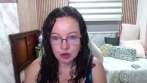 Snapshot of mature_wolf chatting on 06.08.26 Sonia online show from 06.08.26