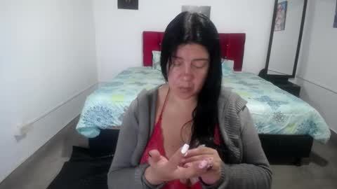 Snapshot of maturealexxa chatting on 12.24.24 alexa online show from 12.24.24