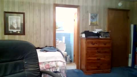 Snapshot of maturecouple1954 chatting on 05.08.26 SXECPL55 at G mail Dot Com online show from 05.08.26