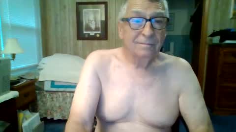 Snapshot of maturecouple1954 chatting on 07.27.26 SXECPL55 at G mail Dot Com online show from 07.27.26