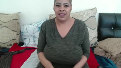 Snapshot of maturedbootyqueen chatting on 04.16.26 QUEEN online show from 04.16.26